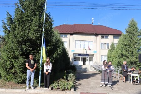 У Солотвинській громаді відзначили День прапора