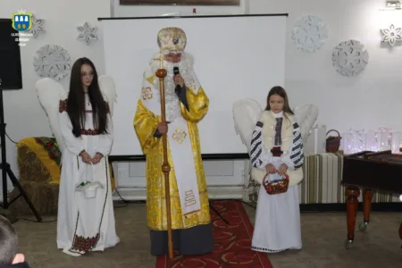 У Базовому будинку культури відбулася зустріч подяка, із людьми доброї волі-Волонтерами Солотвинської територіальної громади.