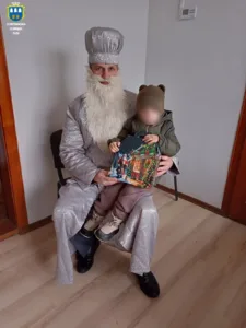 У кожної дитини має бути дитинство.