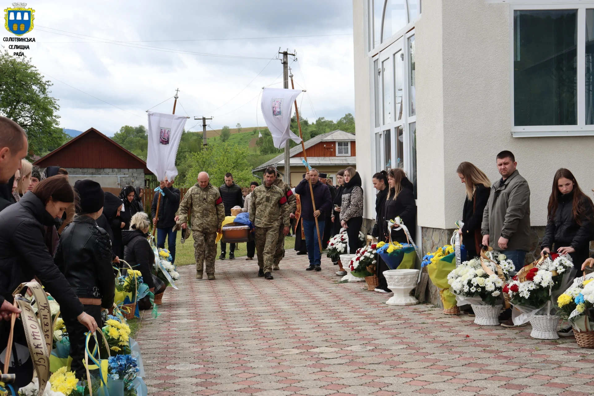 В селі Кричка попрощались з Героєм: Вічна пам&rsquo;ять Віктору Цюпаку