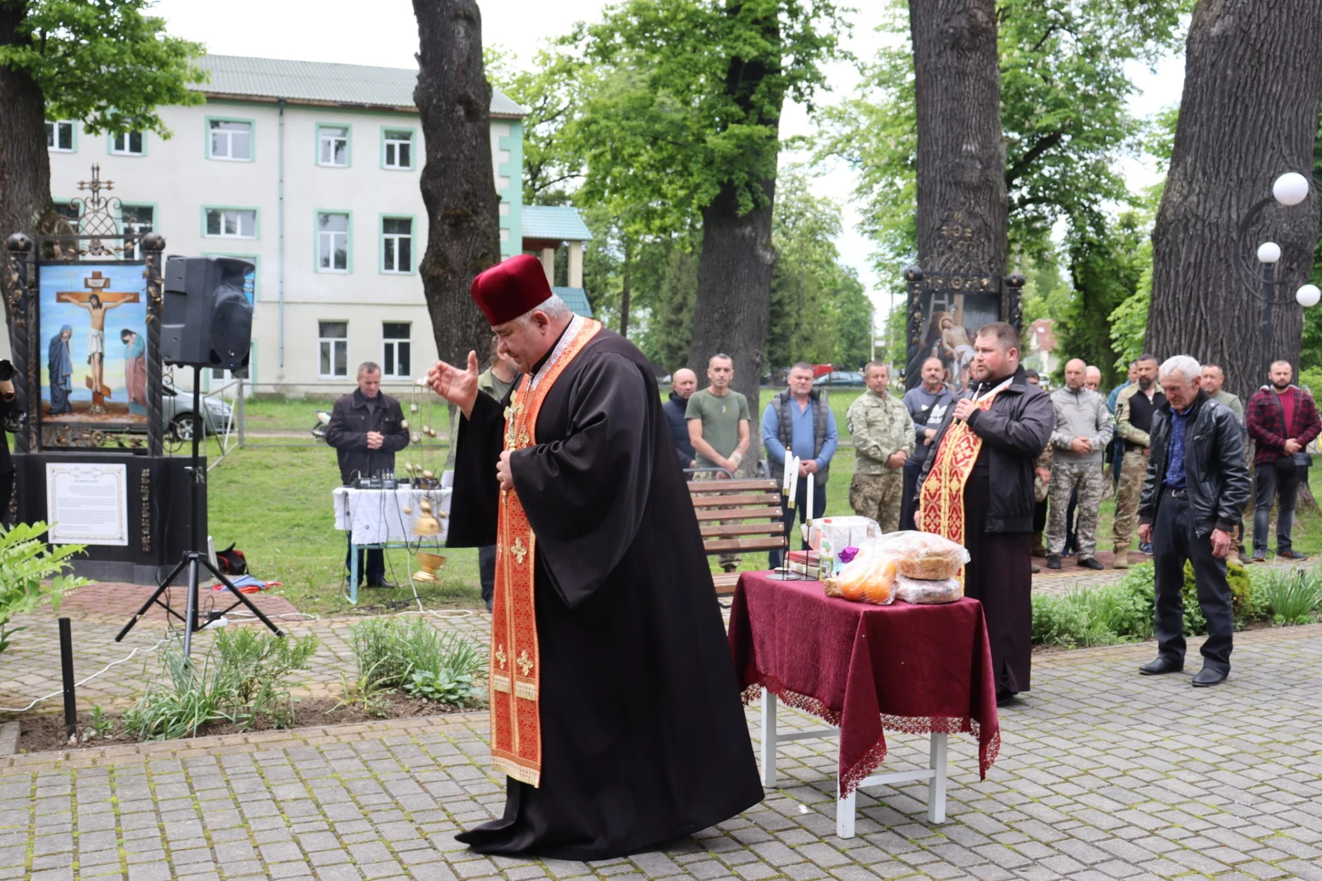 22 травня 2025 року в Солотвинській територіальній громаді відбувся урочистий захід &laquo;Герої серед нас&raquo; присвячений Дню Героїв