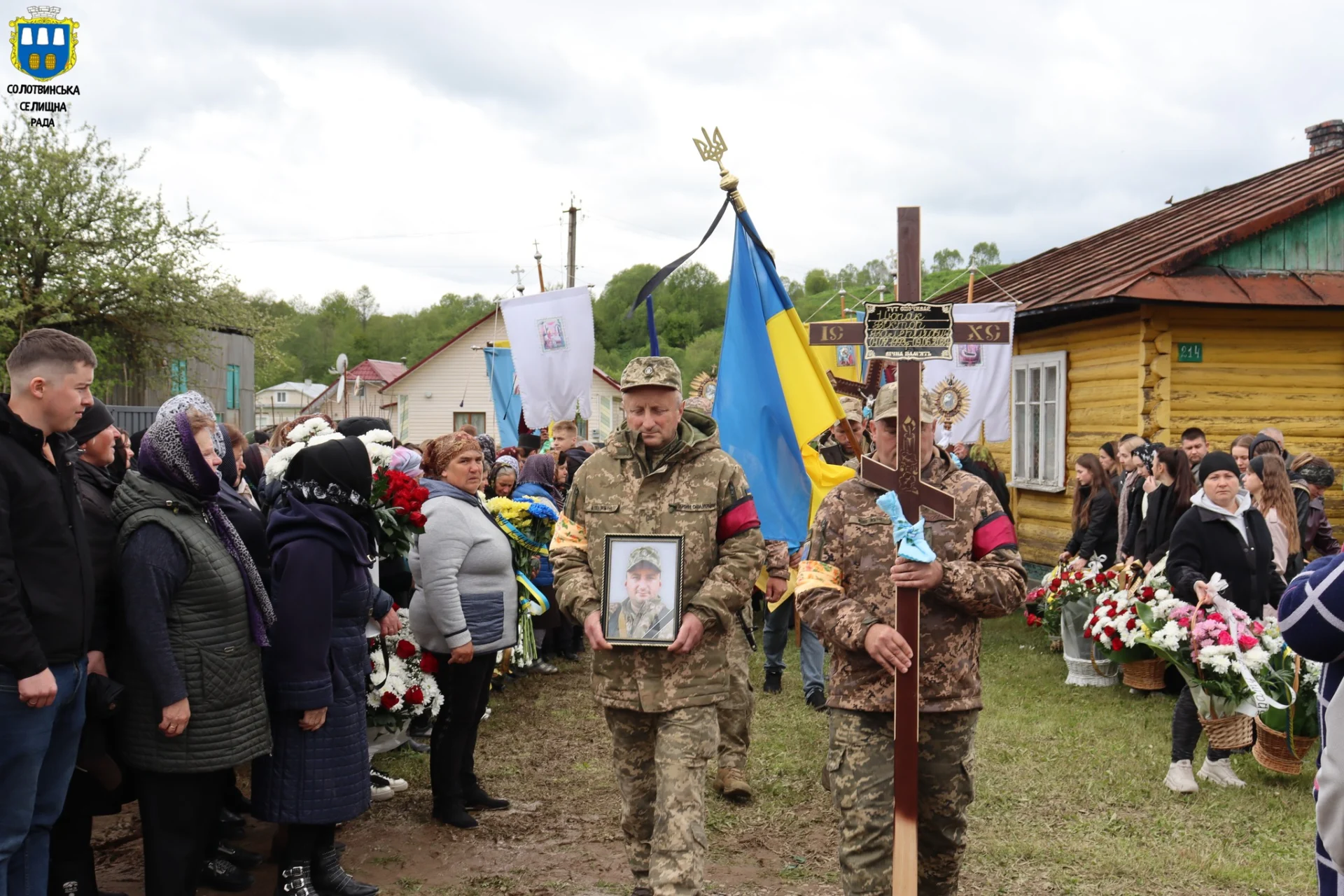 В селі Кричка попрощались з Героєм: Вічна пам&rsquo;ять Віктору Цюпаку